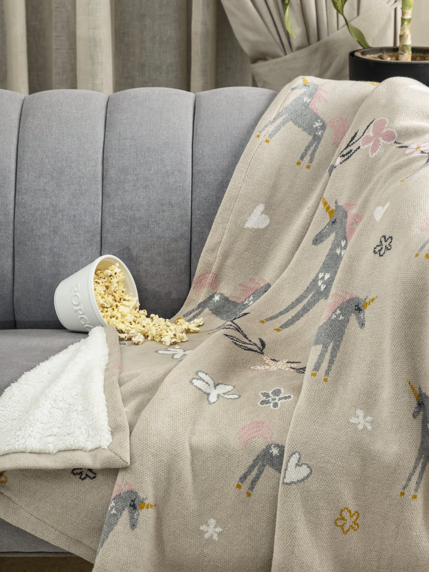 Cotton Knitted Unicorn Design Blanket with Sherpa for Kids