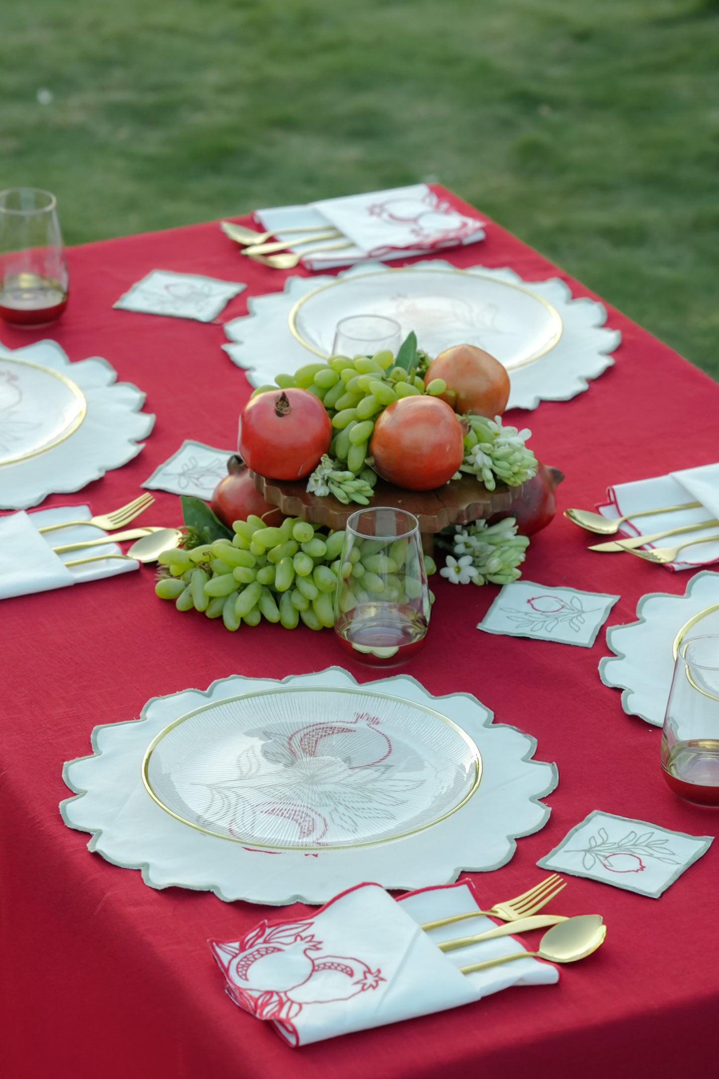 Pomegranate Table Linen Set (Set of 4)