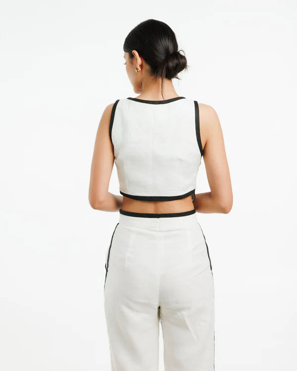 Eva Vest - White