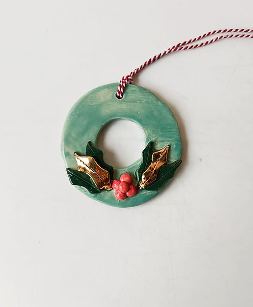 Ceramic Wreath Hanging (Set of 2)