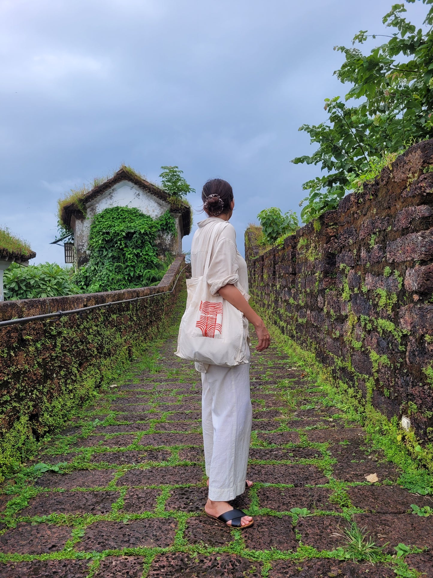 Canvas Box Tote - Red