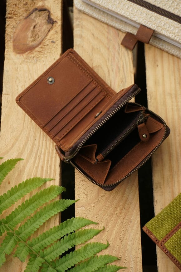 The Chota Flip and Zip Wallet