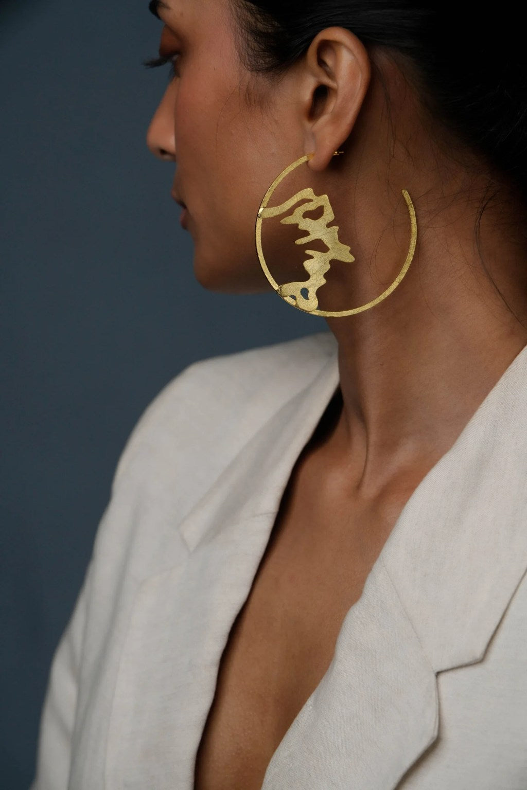 Beltza Earrings