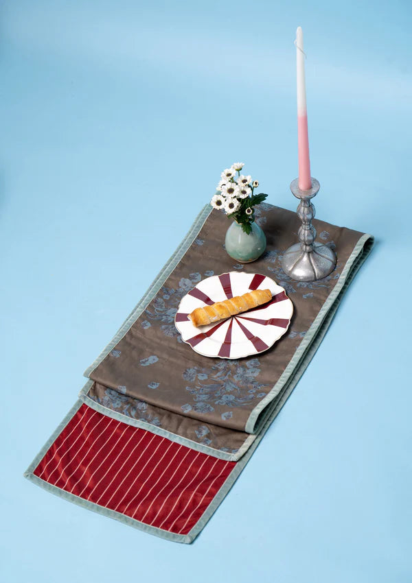 Bubbles Table Runner