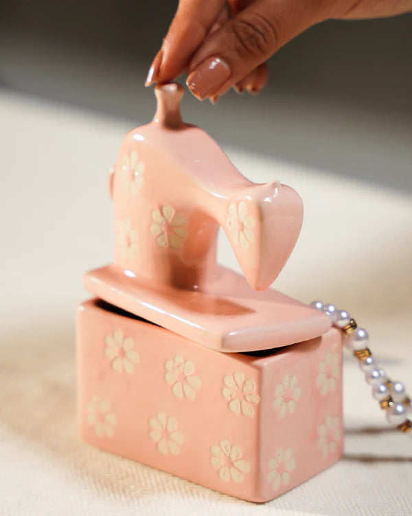 Ira - Sewing Machine Trinket Box