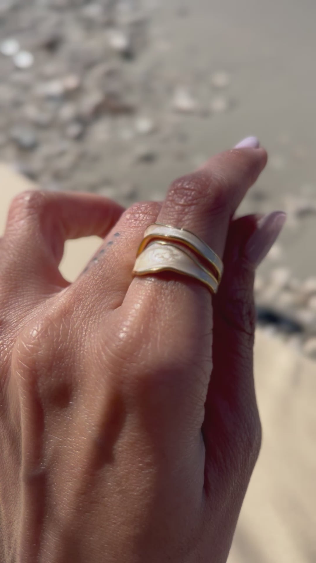 Waves Ring